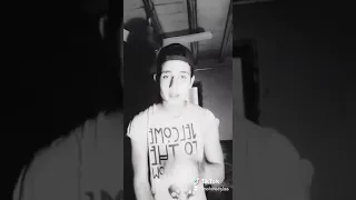 انا الي بلعب اساسي شاهد الفديوو للأخر ميوزكلي روعه 