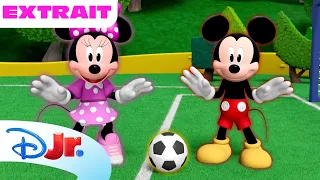 Mickey et Minnie se préparent pour le sport ⚽️🎀 Mickey & moi | Extrait