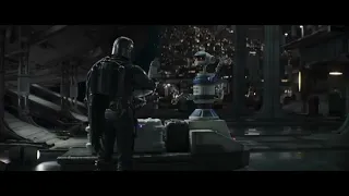 The Mandalorian removes all of his weapons The Book of Boba Fett 1x5