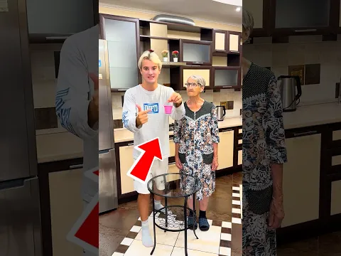 Всё, что БАБУШКА уместит в это мини-ведро, мы ей КУПИМ! 🤯💵