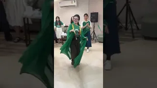 اليوم الوطني السعودي مشاركة معلمات اللغه الصينينة مع العائلة في احتفال اليوم الوطني السعودي94 