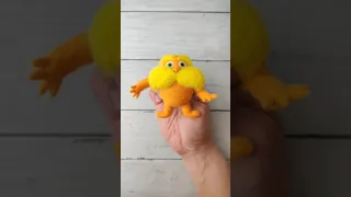 Crafting The Lorax with Satisfying Needlefelt Art