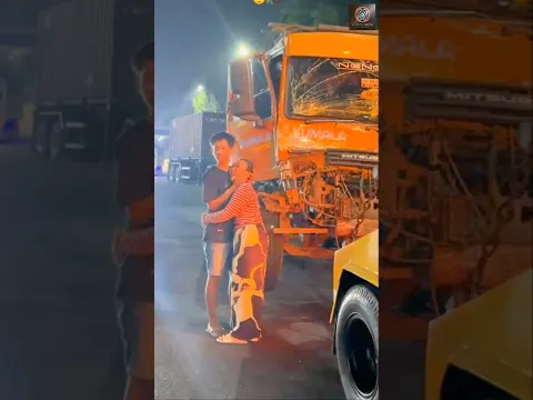 Melihat Truk Suaminya Hancur, Wanita Ini Tak Kuasa Menahan Tangis