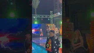 حلقة عنبة فوق يا عاهرة هنا القاهره 