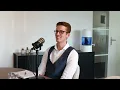 Download Lagu Stephan Krijger: De Steve Jobs uit Nederland. Niet wandelend maar fietsend naar kantoor.