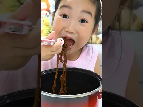 보람이가 만드는 짜장면 #shorts