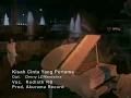 Kisah Cinta Yang Pertama Rudiath RB. (Official Video)