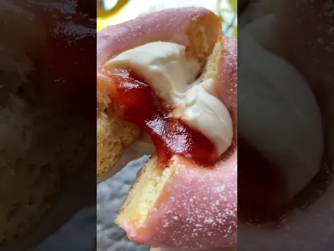 Guava + doughnut = 🤤