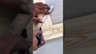 طريقة بسيطة جدا لقص زاوية    درجة في الخشب دندنها