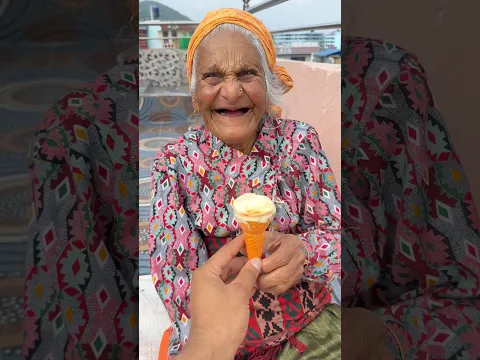 Don’t waste food 🍱 🥂🍦 #streetfood #food #icecream #feeding #helping #shareiscare