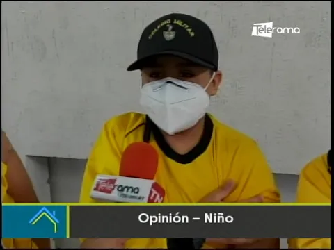 Niños de 5 a 11 años con alegría y nerviosismo reciben la vacuna contra la covid-19