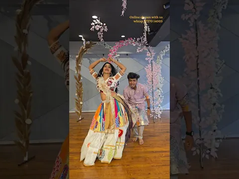 Tari chaniya choli juvaniya chela kidha. garba reel. navratri outfits promotion on instagram