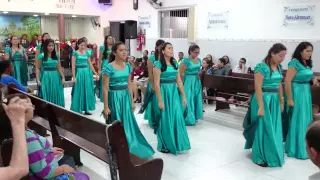 Grupo de gesto Gênesis. Hino: Imutável.