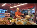 Download Lagu RELA GA TAMAT KULIAH JUAL NASI KULIT TENDAAN, BANYAK DI KOMPLAIN!