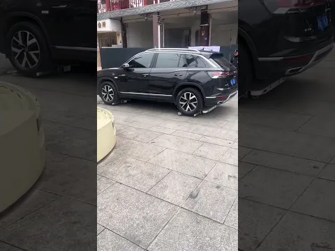 Different Traffic Rules in Different Countries
