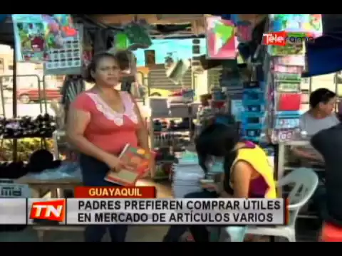 Padres prefieren comprar útiles en mercado de artículos varios