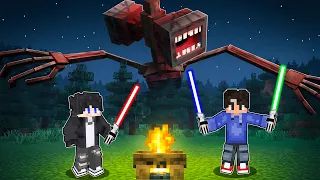 LIGHT SABER vs SIREN HEAD in Minecraft