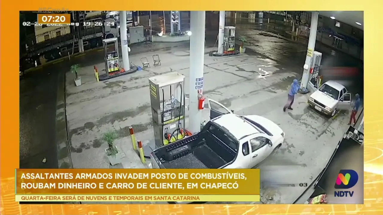 Assaltantes armados invadem posto de combustíveis, roubam dinheiro e carro de cliente, em Chapecó