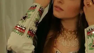 اتكتب همومي وترسم عذابي 