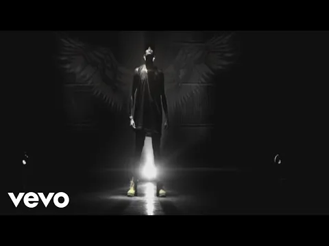 Download MP3 Chris Brown - Don't Think They Know (Official Music Video) ft. Aaliyah