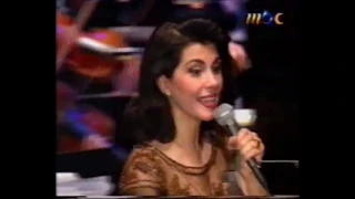 السيدة ماجدة الرومي  مع جريدة  مسرح الأوليمبيا  عام      دندنها
