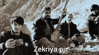 سید غفار آغا با هم تب نشینان در کوه Sofi Shoaib Ba Dostaish Nala Kad 