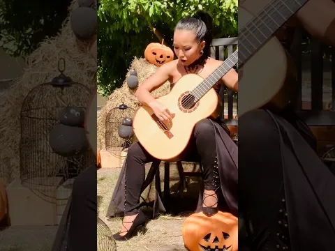 Pumpkin season is here🎃Download my Danse Macabre https://www.thuleguitar.com/score?id=danse-macabre