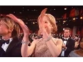 Nicole Kidman doesn t know how to clap
