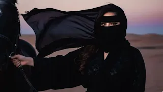            غازلتها فتبسمت دندنها