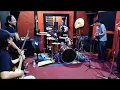 Download Lagu RADIOTRON - Gak Harus Sempurna Acoustic Version