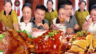 My selfish husband takes all the barbecue, so I can only have chicken legs and pig’s trotters!