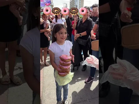 Regalo sorpresa por cargar donas 🍩