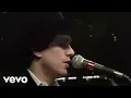 Download Lagu George Strait - Amarillo By Morning (Official Music Video)