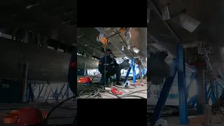 Watch the build of a performance catamaran #odiseacatamarans #performanceboats #welding #boatbuild
