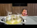 Download Lagu Dejaba su hija sola para irse de fiestas sin imaginarse las consecuencias