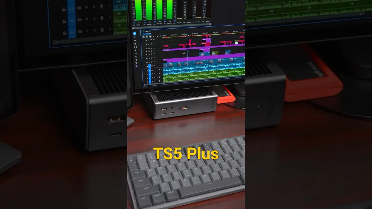 Quad Monitors on M5 Max with the TS5 Plus