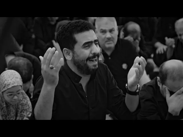 ⁣دموع مُعزِّي أمير المؤمنين (عليه السلام) تعبّرُ عن أحزانهم وآلامهم بمصاب الإمام الحسين (عليه السلام)