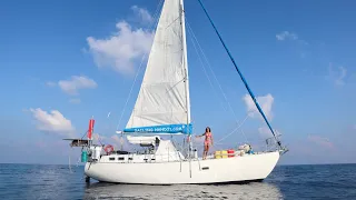 RESCUE US!! 9 days Adrift in the Doldrums… Ep 249