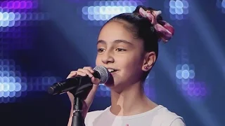 جنين خراط على بابي واقف قمرين مرحلة الصوت وبس MBCTheVoiceKids 