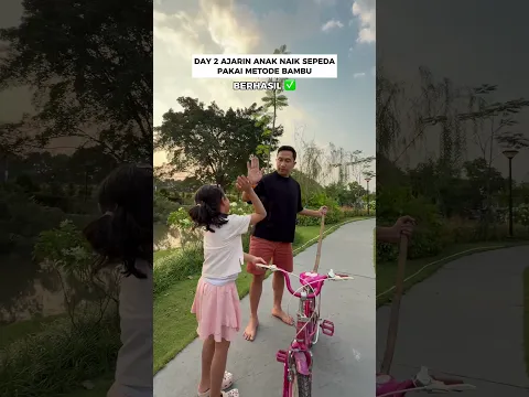 Ngajarin anak naik sepeda itu moment tak terlupakan, buat bapack2 jangan sampai enggak ya #shorts