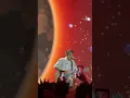 Download Lagu DAMAGE lagu Mungkin Nanti langsung kerasa begitu dinyanyiin Ariel sambil main gitar