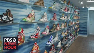 Download DC art exhibit makes shoes from trash in nod to the 'Great Shoe Spill of 1990' MP3