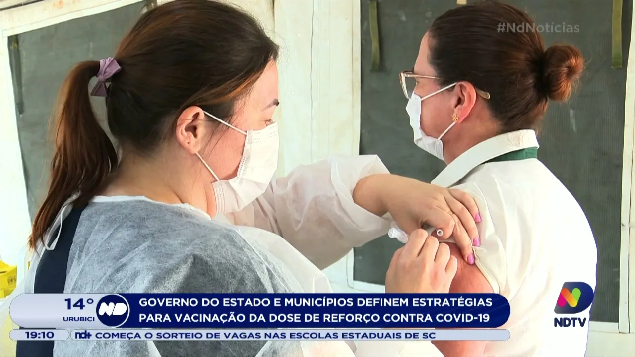 Governo de SC e municípios definem estratégias para vacinação da dose de reforço contra Covid-19