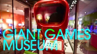 Giant Toy Museum – Van Life 126