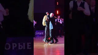 العمر مجرد رقم موسيقى جانا الهوي عبد الحليم حافظ Dance السلطان نور 