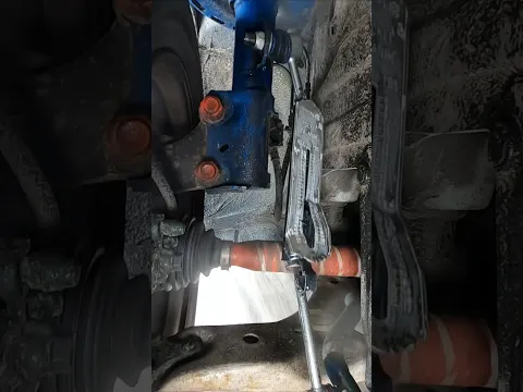 Scales instead of a sway bar link – failed experiment
