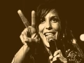 Download Lagu Ivete Sangalo - Me Abraça, Me Beija
