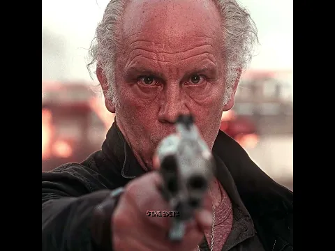 Old man Aura  💀 - RPG vs Revolver