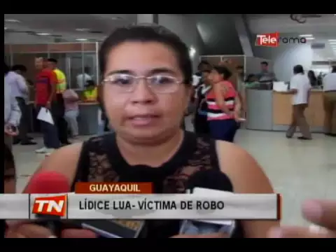 Tres detenidos tras el robo de una cartera