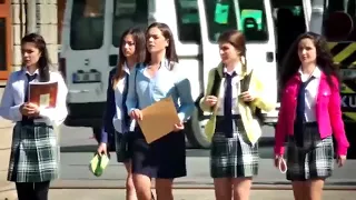 صديقتهن اتوفت علي اغنية ايام في العمر مابتعديش دندنها